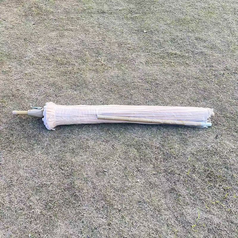 2,8M håndsveivd liggende paraply