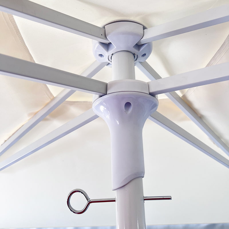 Firkantet/rund takmontert paraply