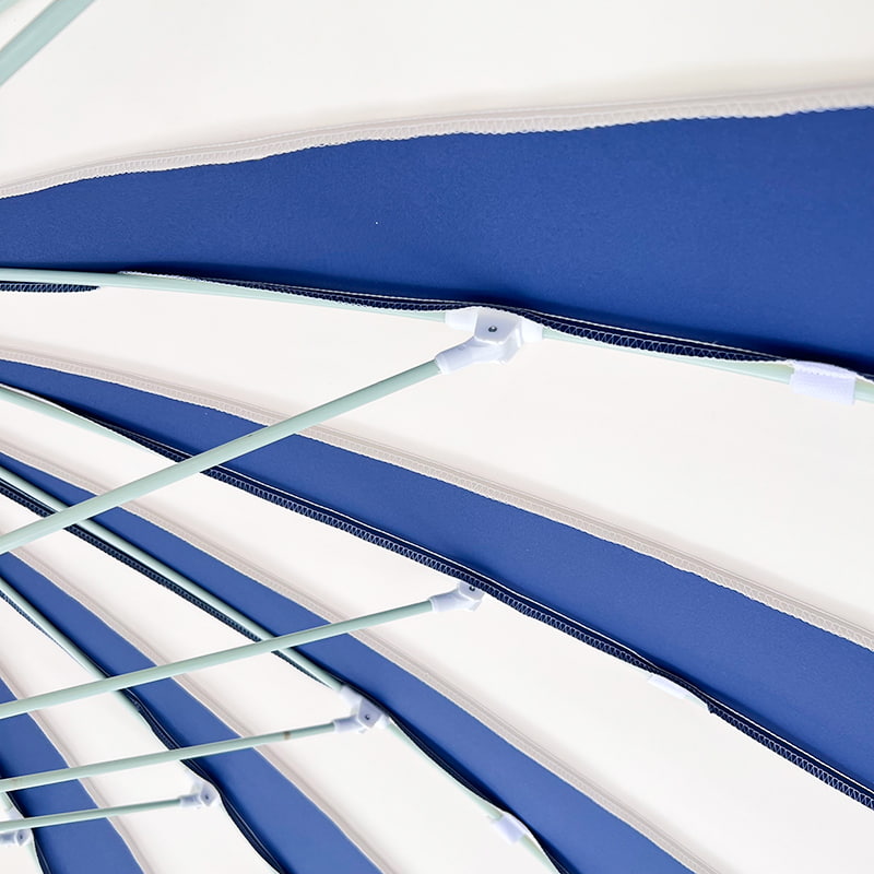 2,5 M blå og hvit Patchwork Pagoda Paraply