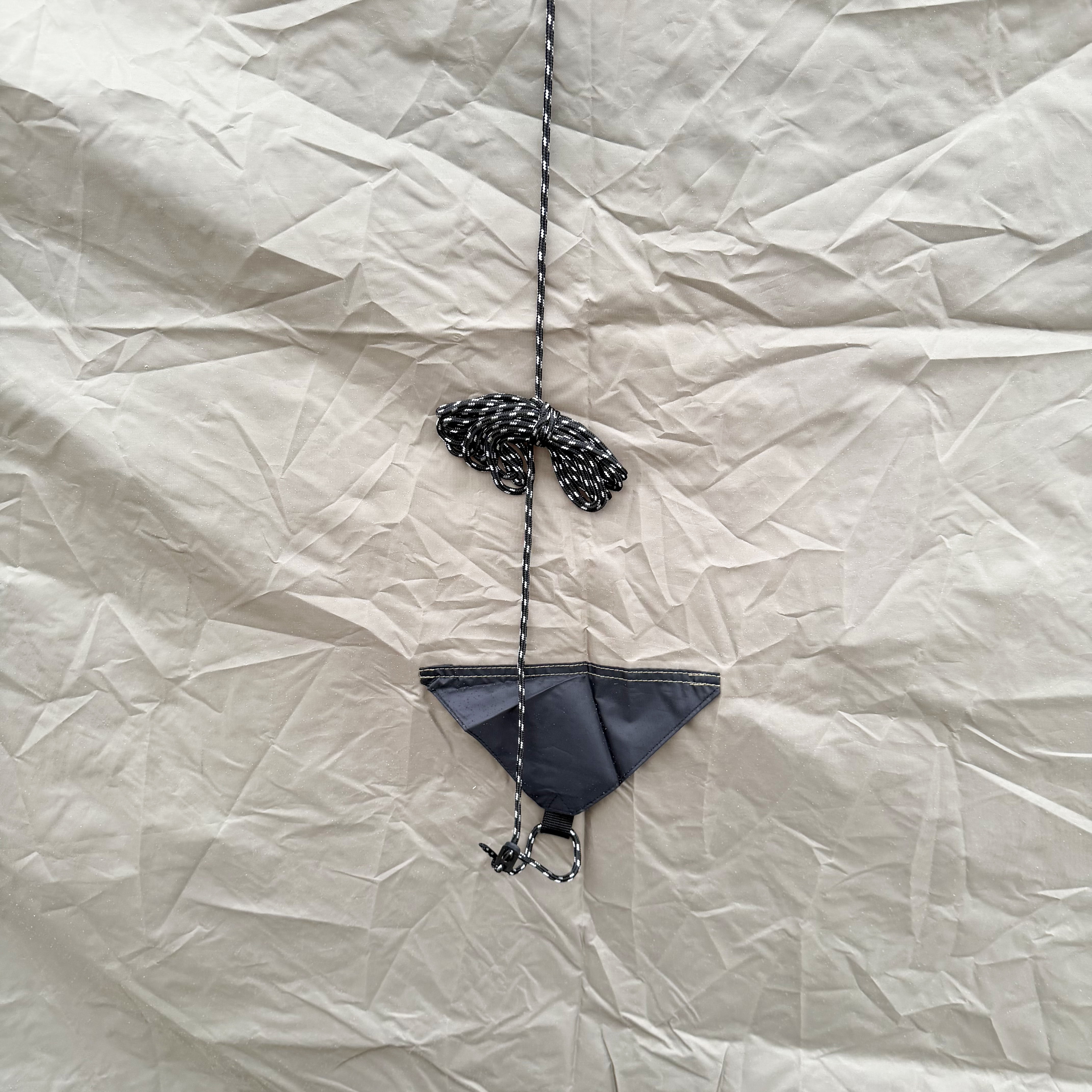 Utendørs camping tolagstelt som kobles til baksiden av et kjøretøy