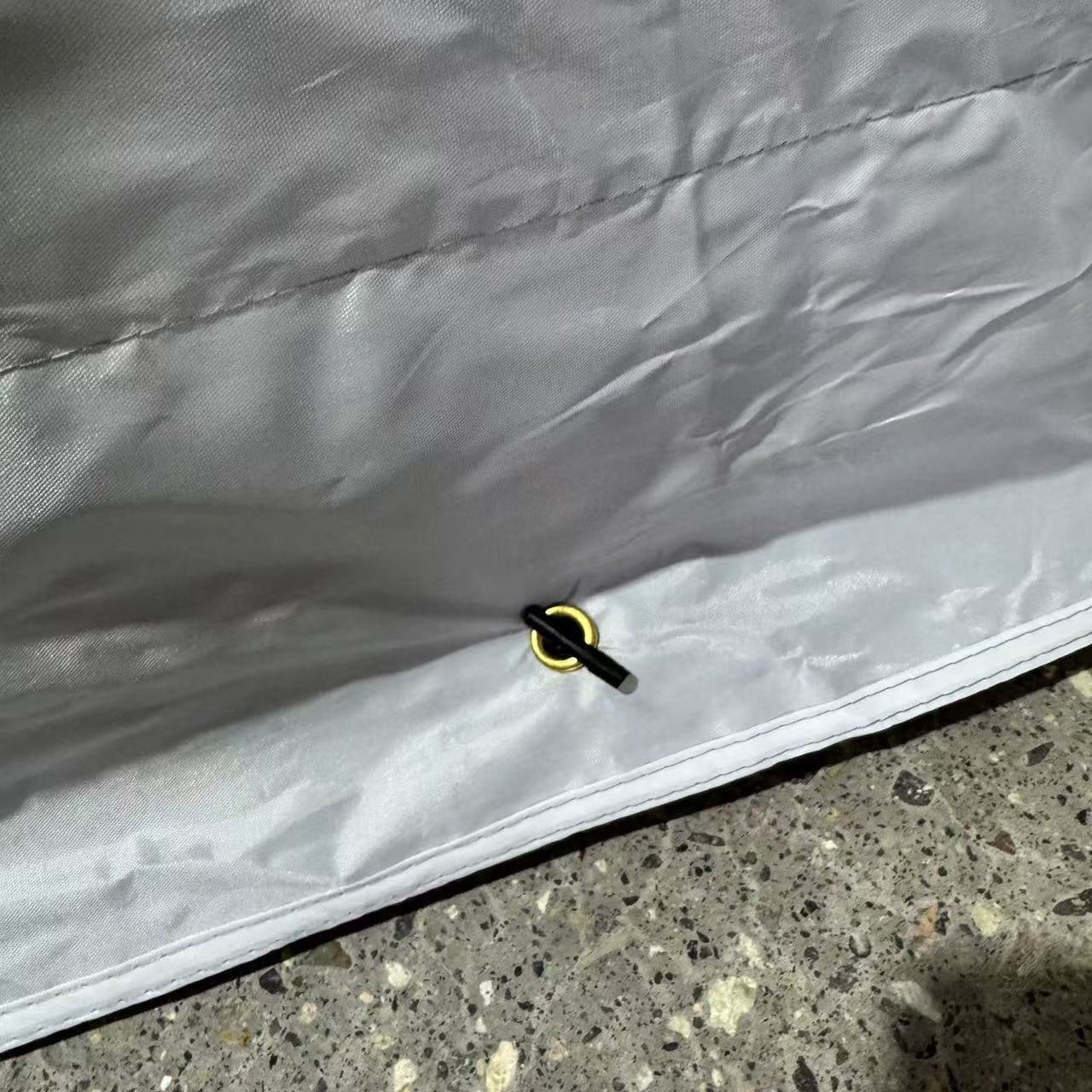 Regntett og soltett bilskjul/oppbevaringstelt