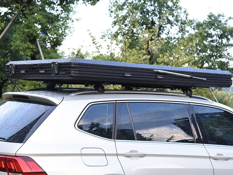 Campingtelt på taket med stige Campingtelt på taket med stige